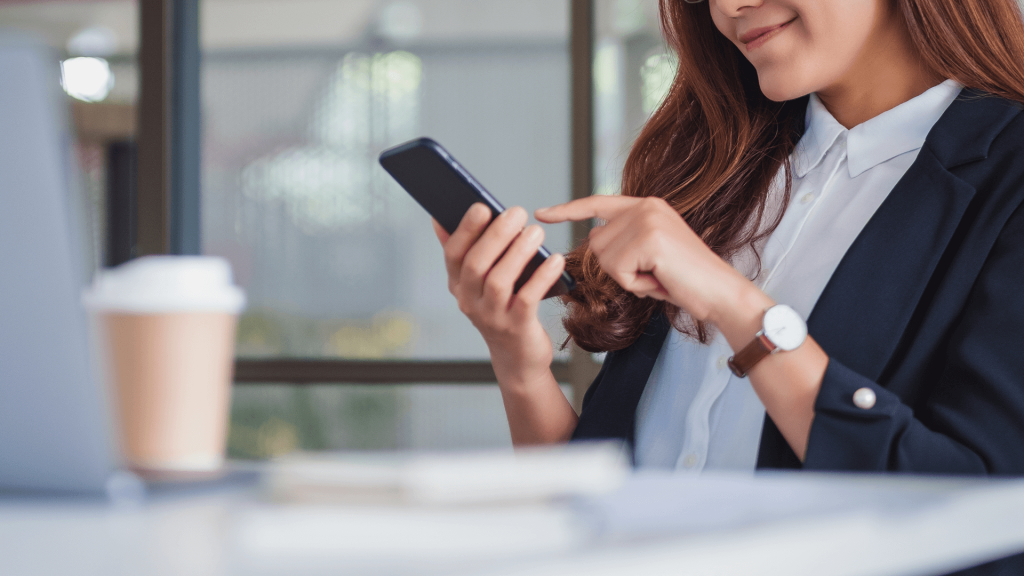 Зверніться до a-TroniX